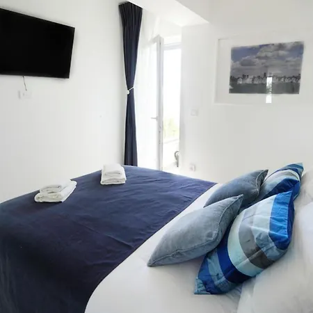 Val - Four Seasons Escape With Sea View And Swimming Pool Opatija