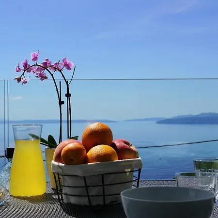 Val - Four Seasons Escape In Hillside * Opatija
