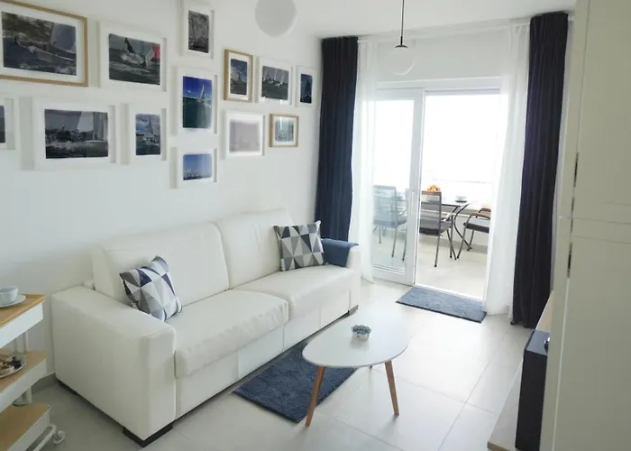 Val - Four Seasons Escape With Sea View And Swimming Pool Opatija