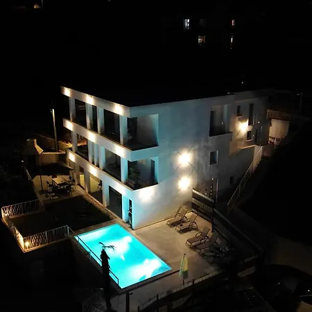 Val - Four Seasons Escape With Sea View And Swimming Pool Daire Opatija