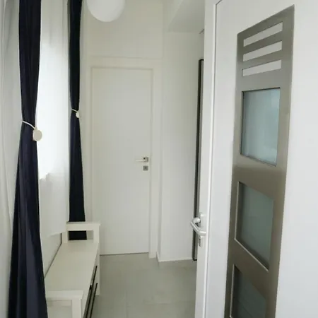 Val - Four Seasons Escape With Sea View And Swimming Pool Appartement Opatija