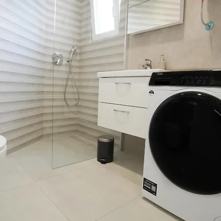 Appartement Val - Four Seasons Escape With Sea View And Swimming Pool Opatija